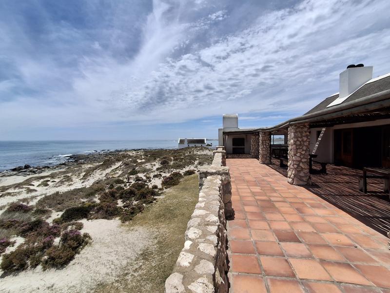 7 Bedroom Property for Sale in Duyker Eiland Western Cape